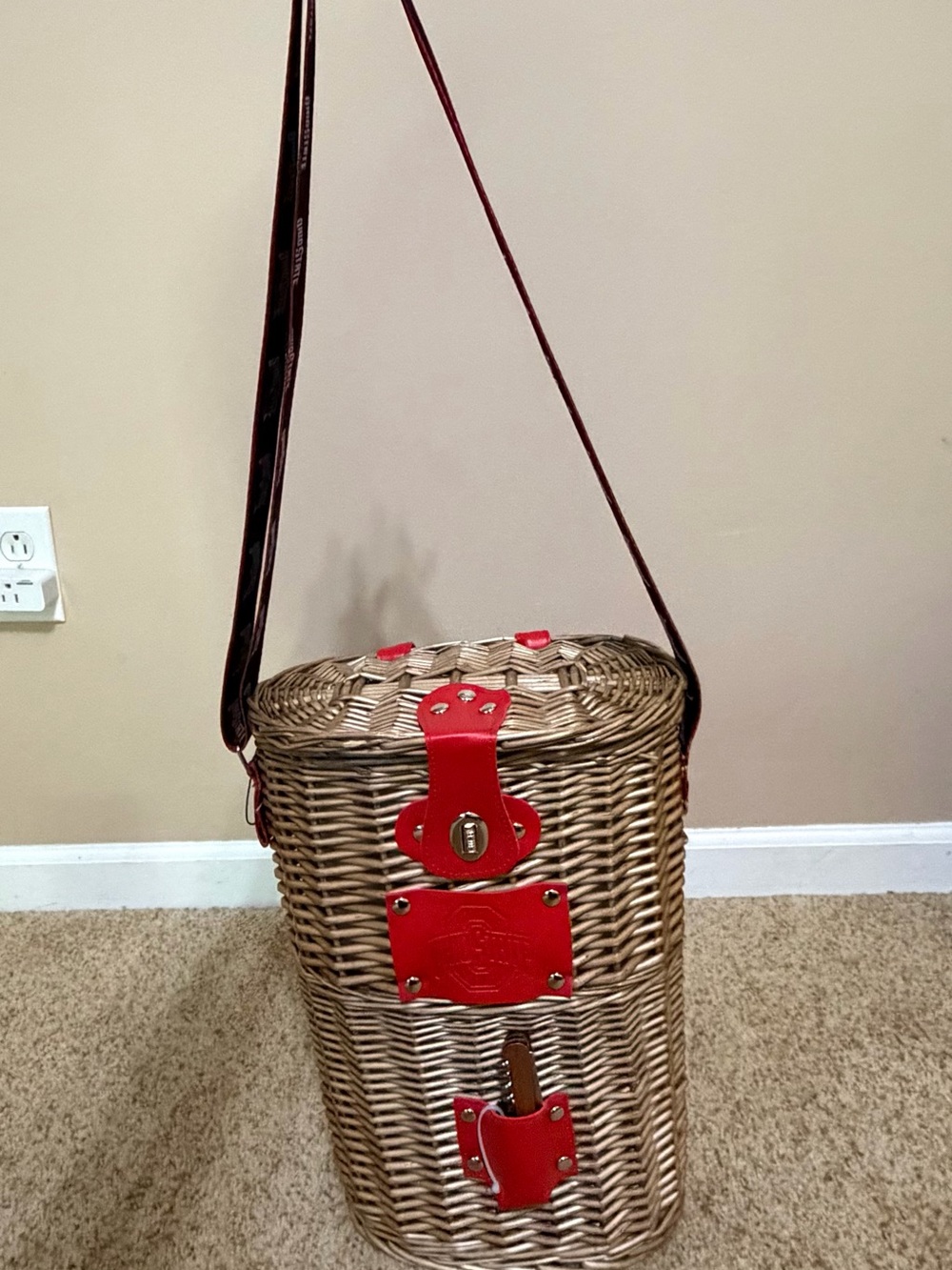 Ohio State Wicker Wine Bottle Cooler - Picture 2 of 7